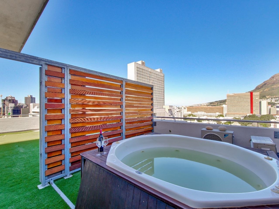 1 Bedroom Property for Sale in Cape Town City Centre Western Cape